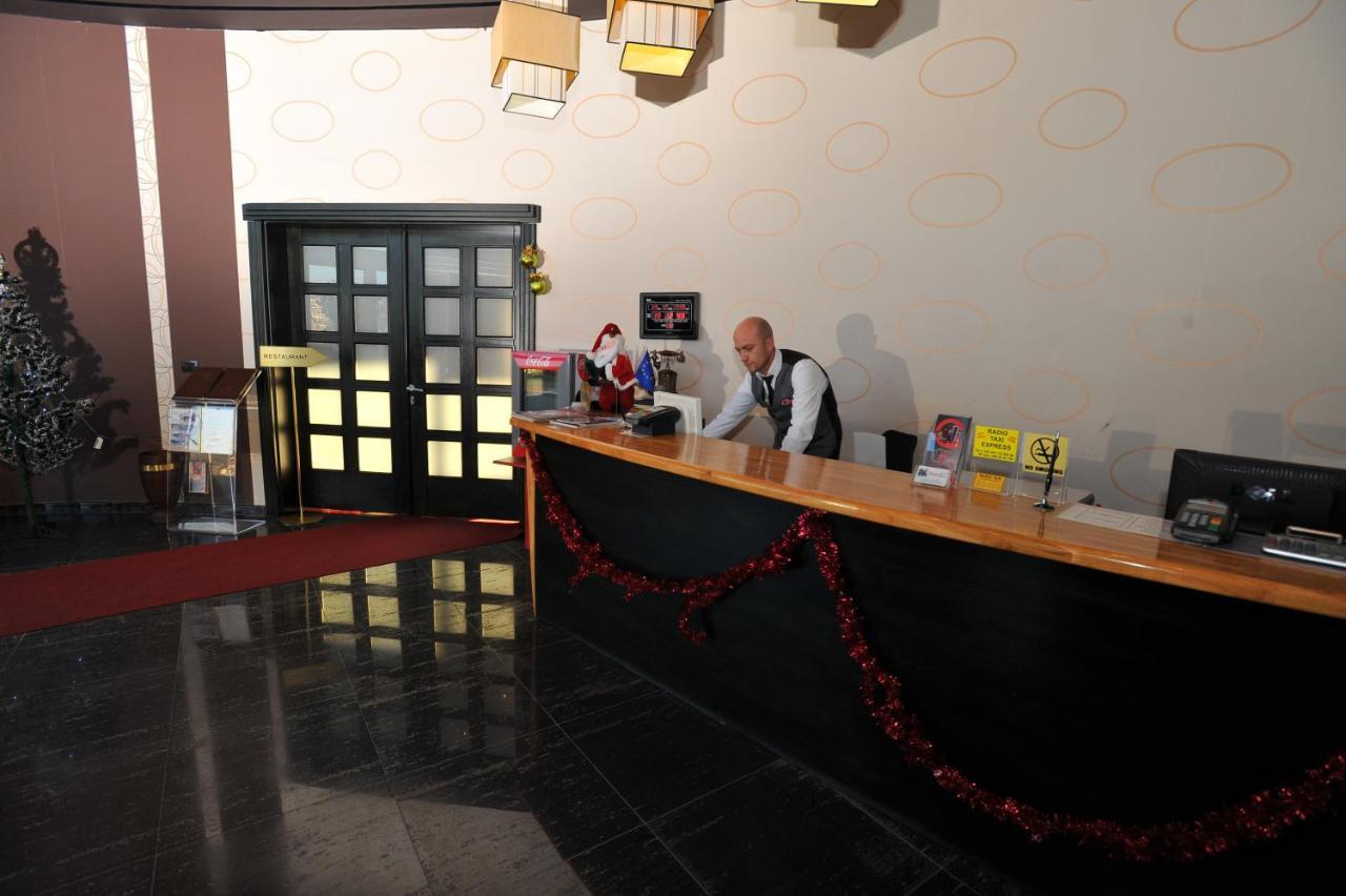 Class Hotel