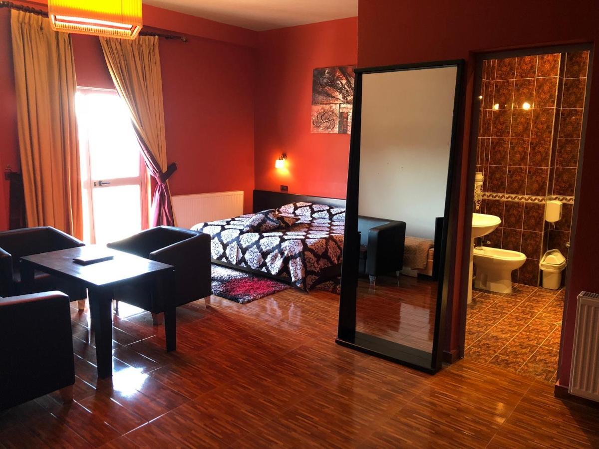 Hotel Class 4*
